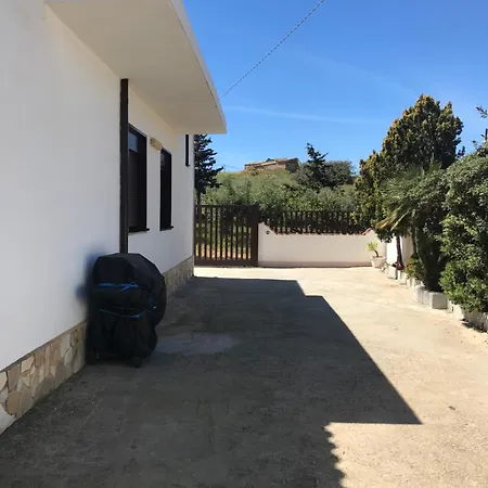 Δωμάτια σε οικογενειακή κατοικία Mediterranea Realmonte